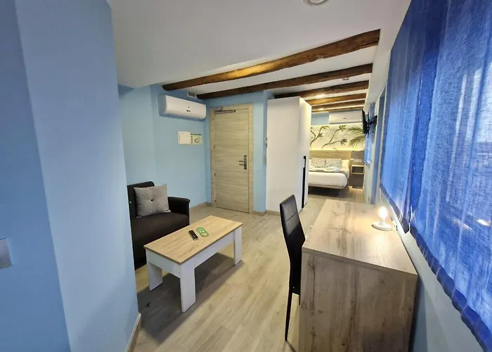 Feeling Home - Suites&Rooms
