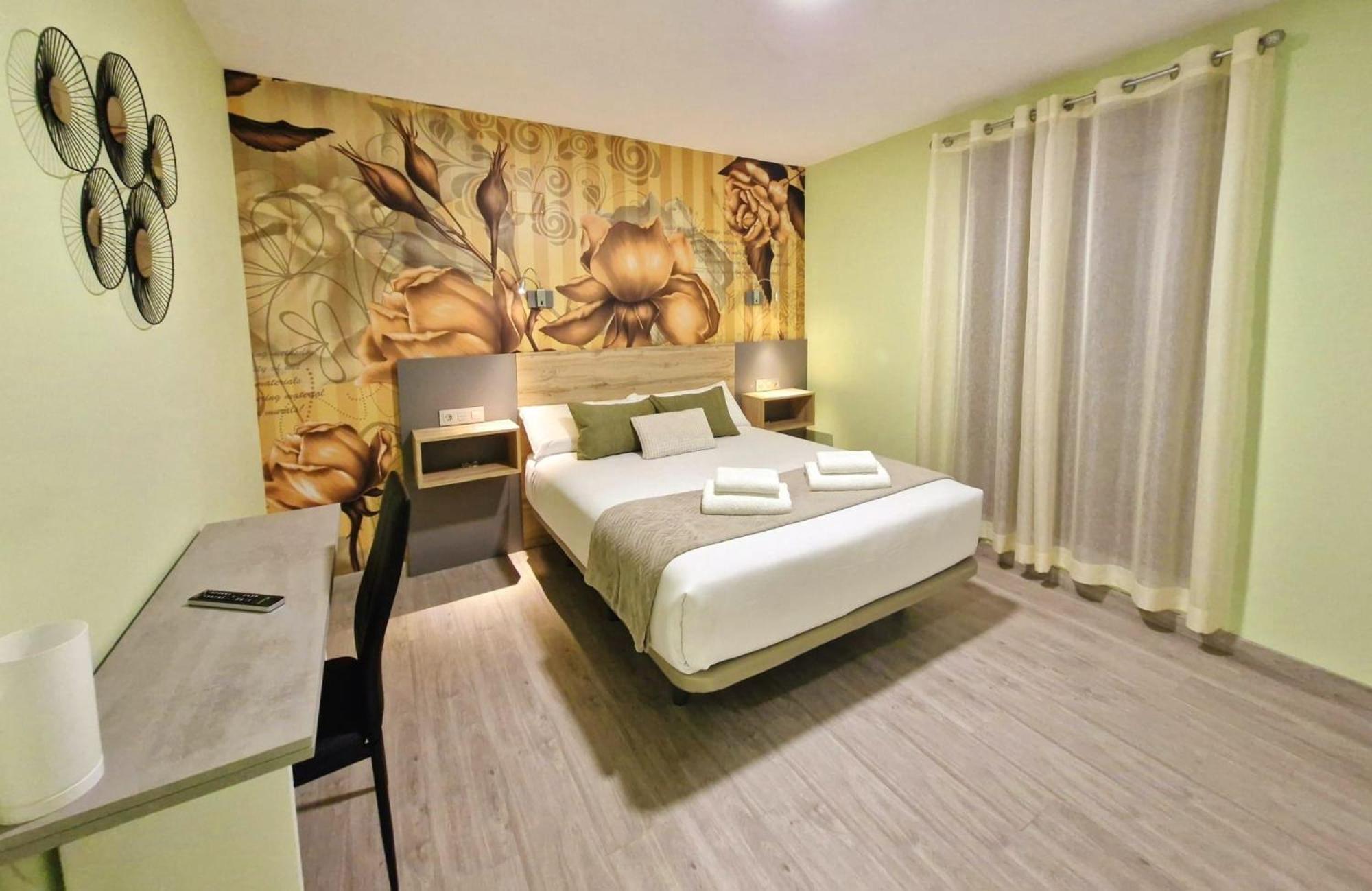 Feeling - Suites&rooms Guest house Leon